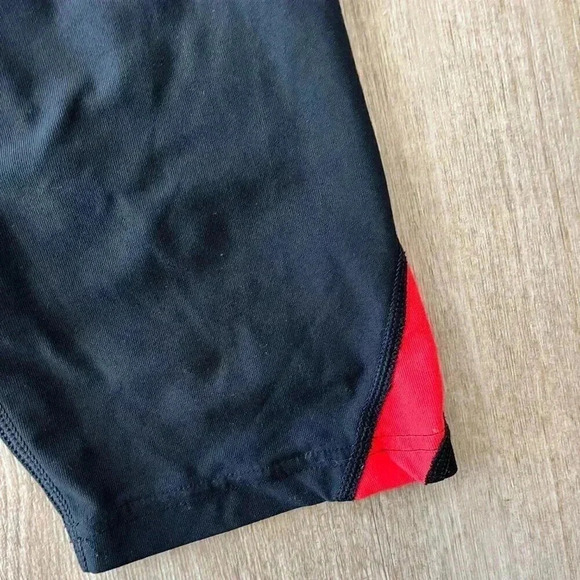 Womens Nike Dri-Fit Black Capri Leggings - L - Picture 3 of 7